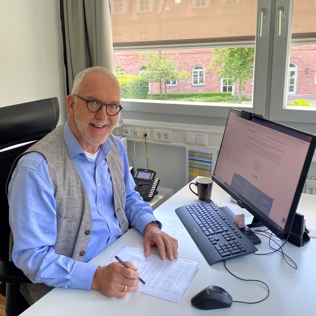 Dirk Ahlhaus, Vorstand der West-Östliche Weisheit Willigis Jäger Stiftung